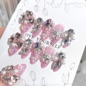 Glitter 3D Heart Press On Nails 24pcs
